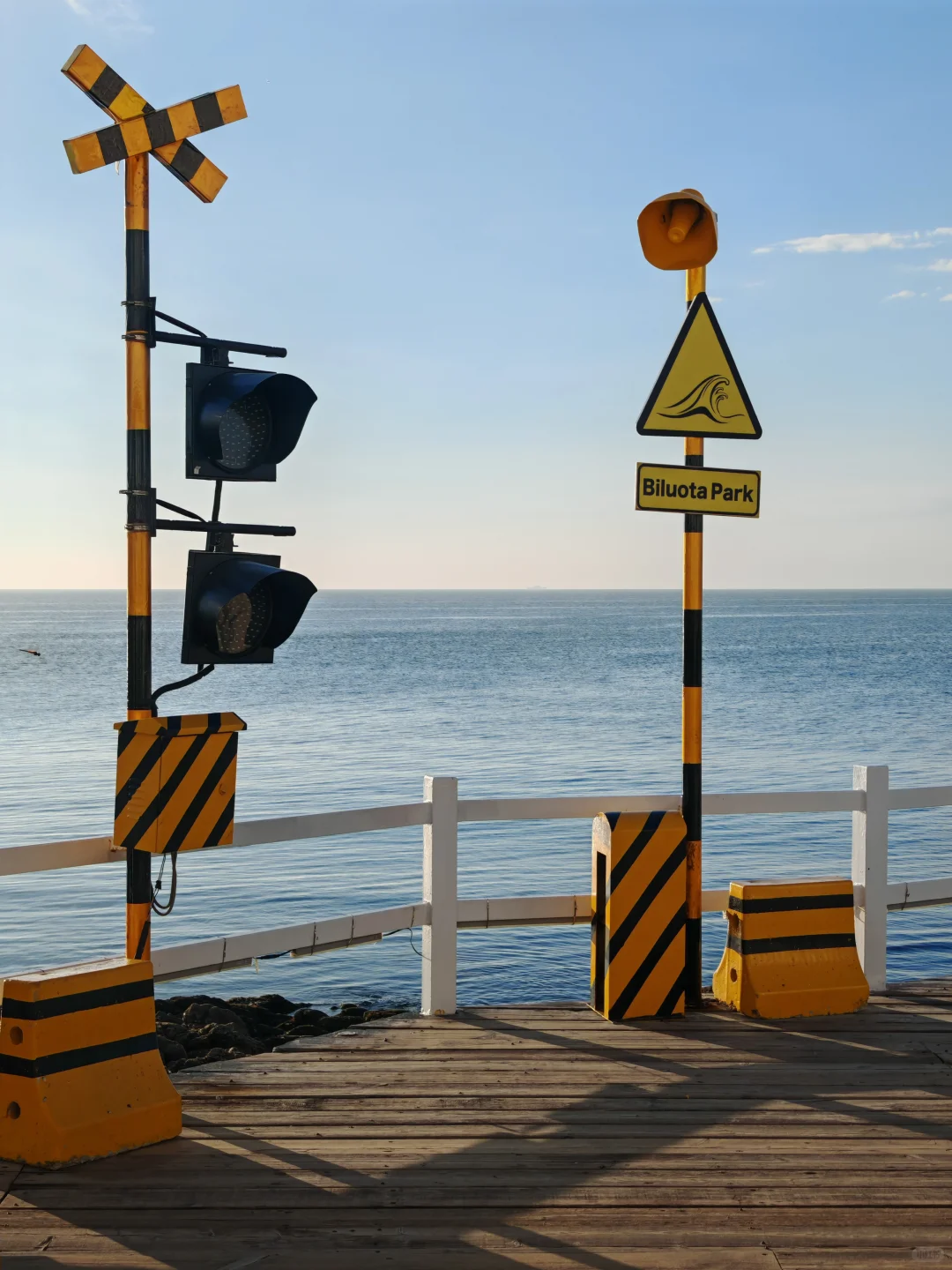 答应我，拍完这17张照片，再离开秦皇岛！