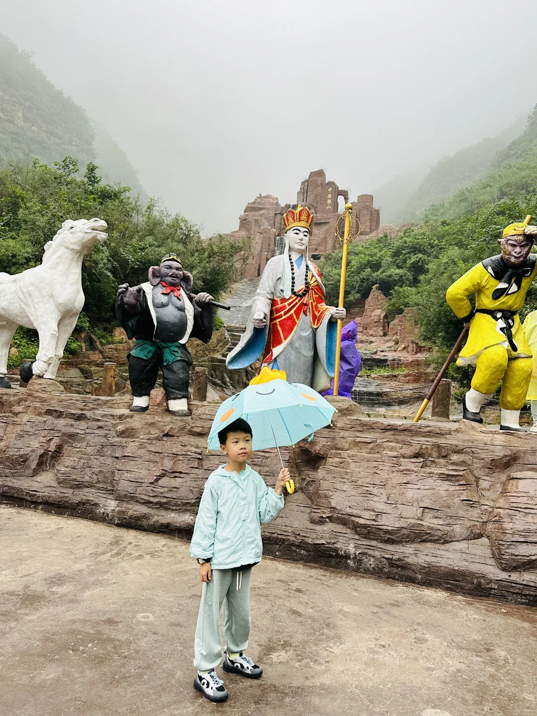 看猴去这个冷门景区就够啦！不用去峨眉山啦