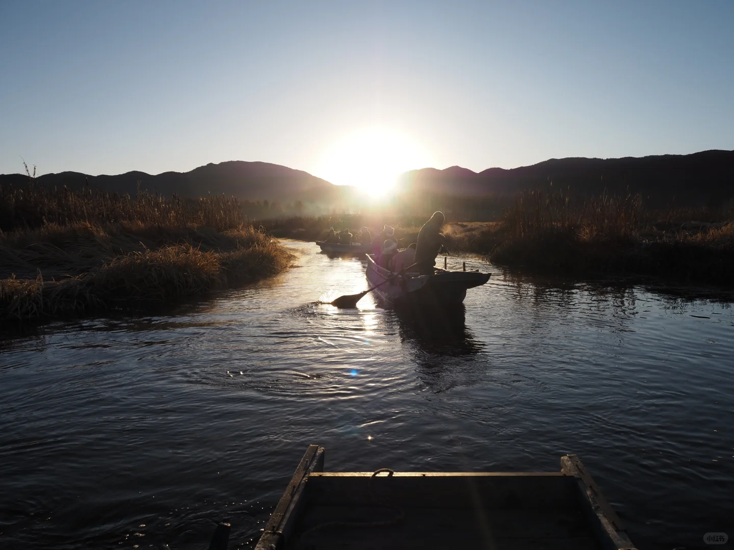 泸沽湖｜看晨雾🌁我拍了湖光映水色
