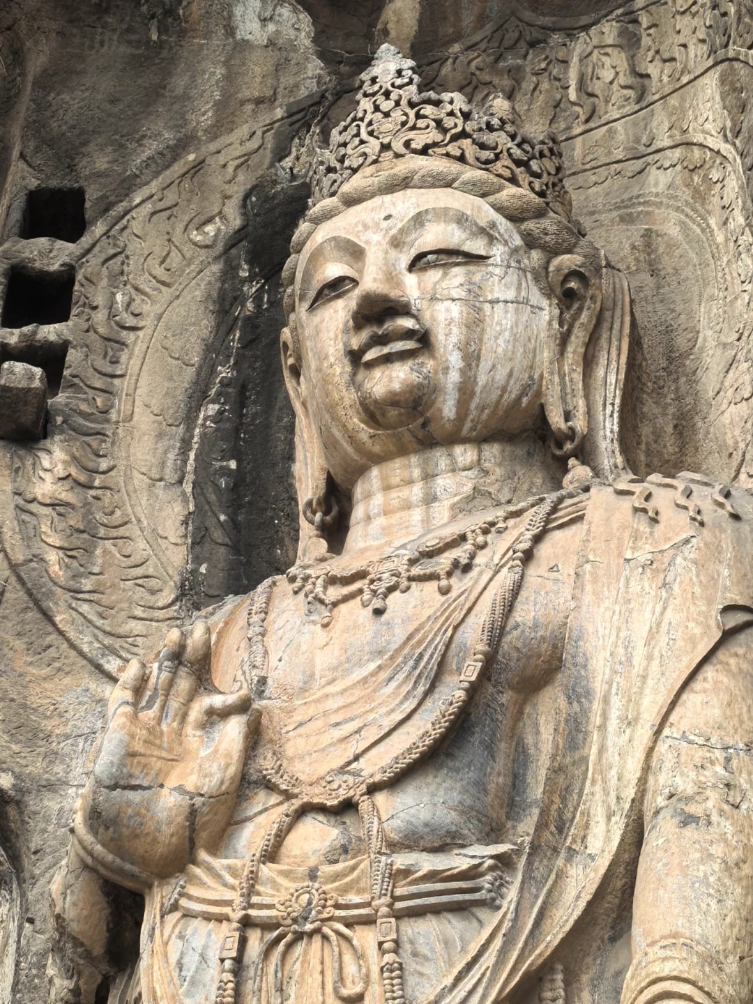 📍洛阳龙门石窟 | 千年佛国的有趣之旅✨
