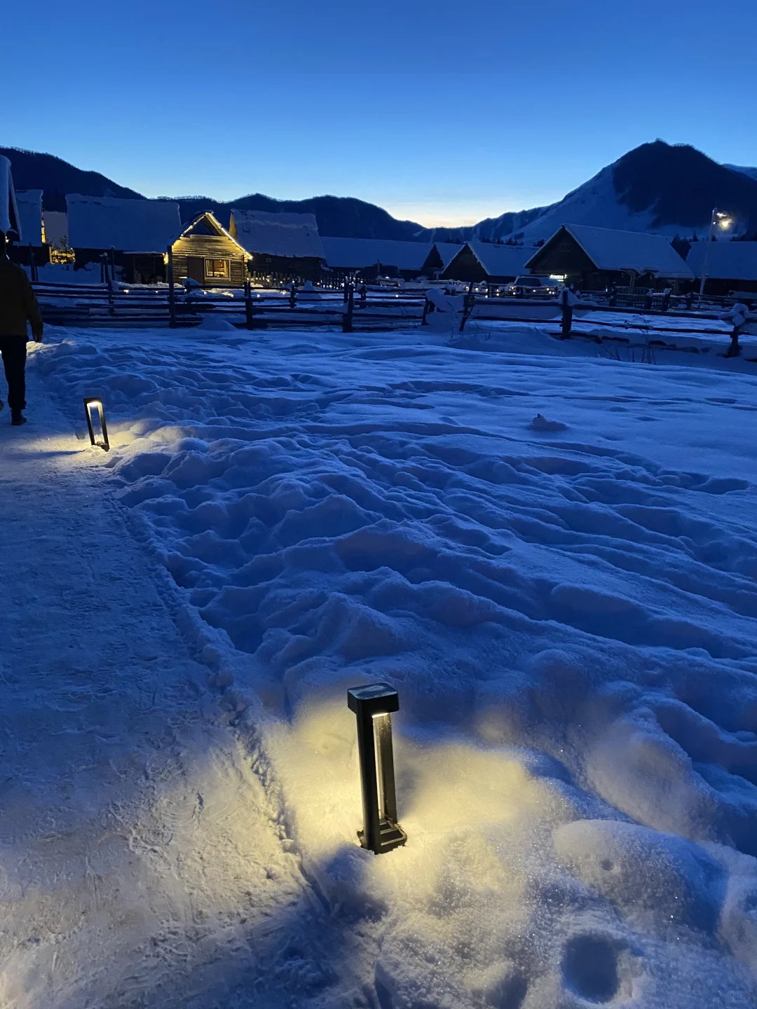 用live图打开蓝调时刻的阿勒泰