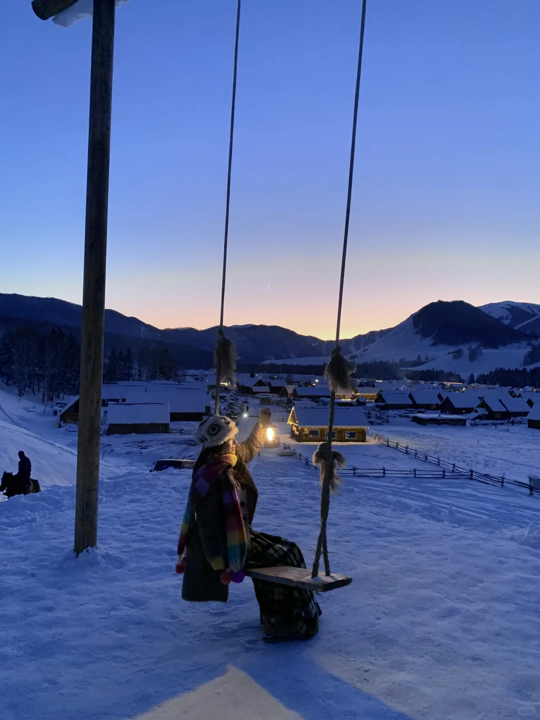 用live图打开蓝调时刻的阿勒泰