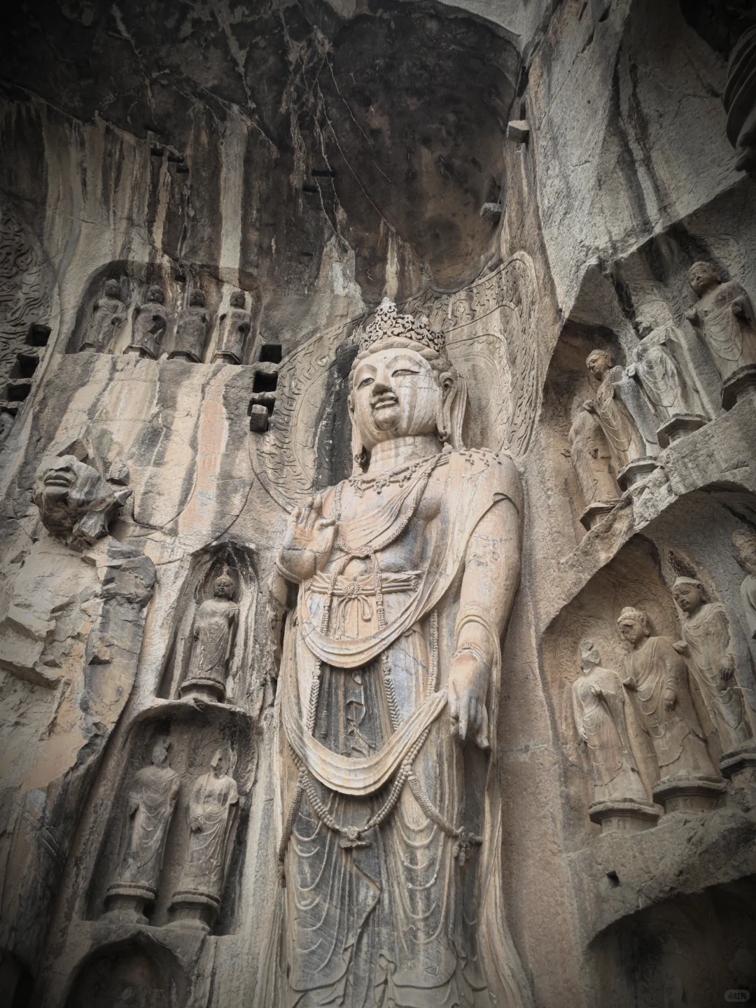 📍洛阳龙门石窟 | 千年佛国的有趣之旅✨
