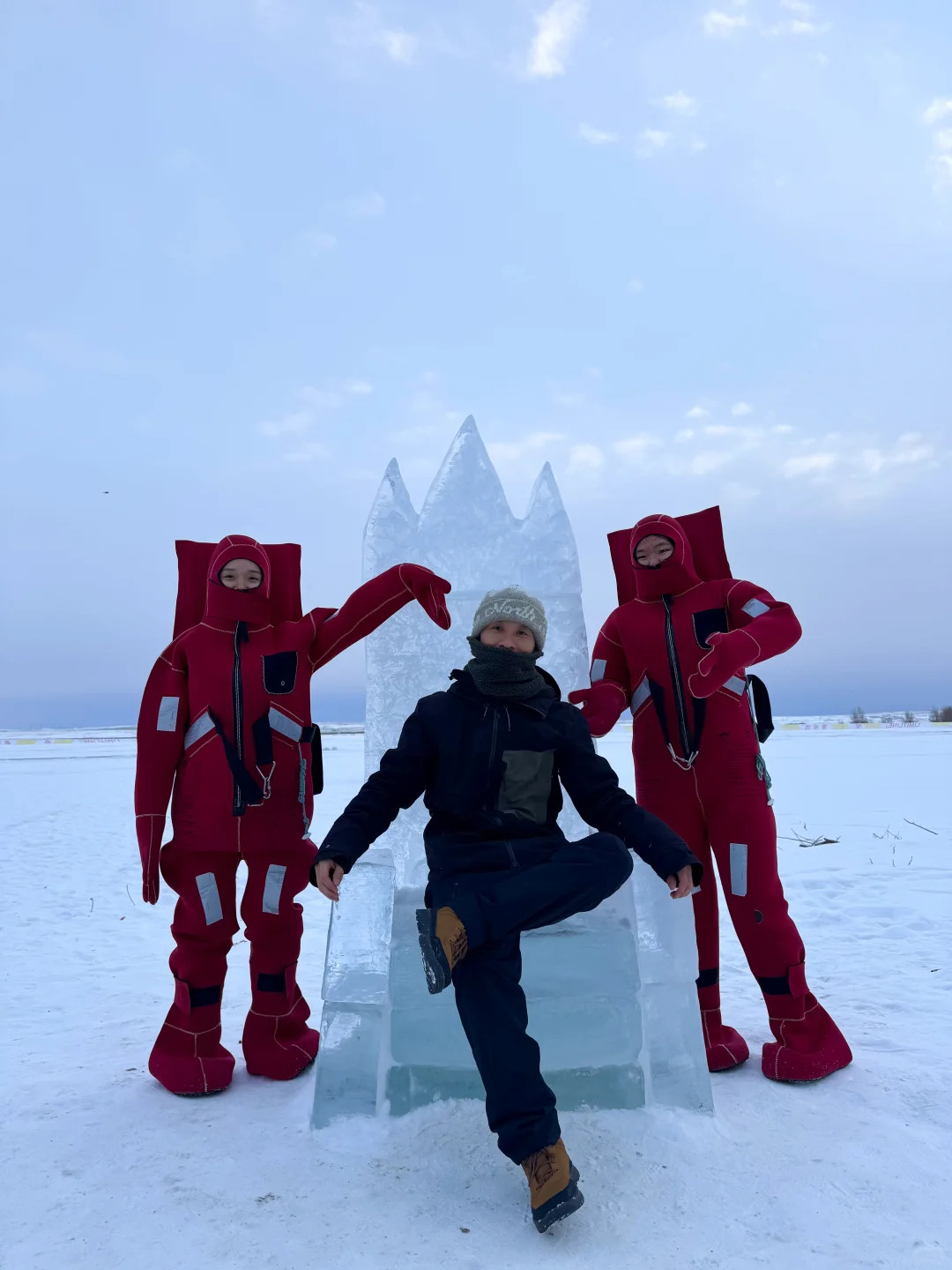 阿勒泰的浮冰玩过了