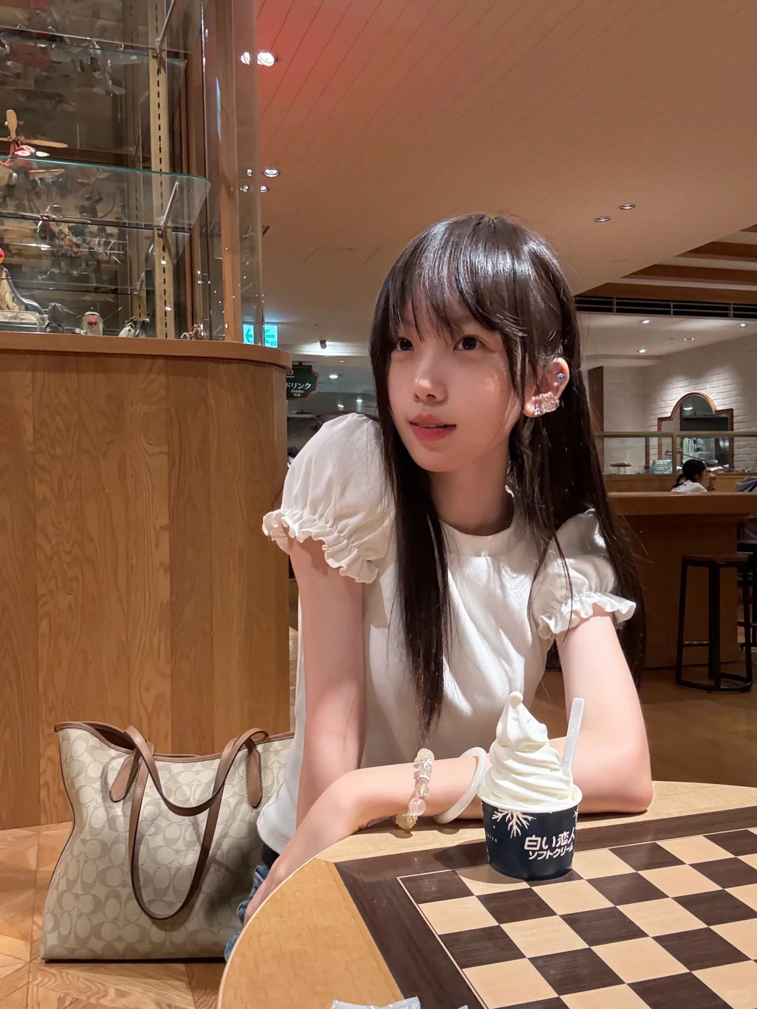 高考完了，我妹包我去日本