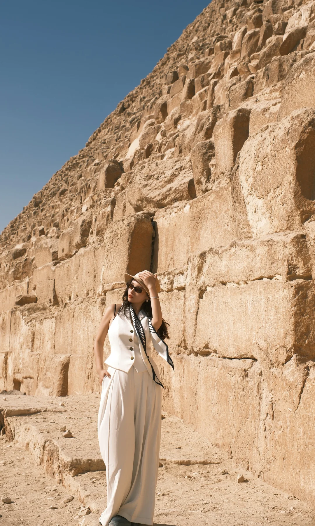 来埃及金字塔必出片