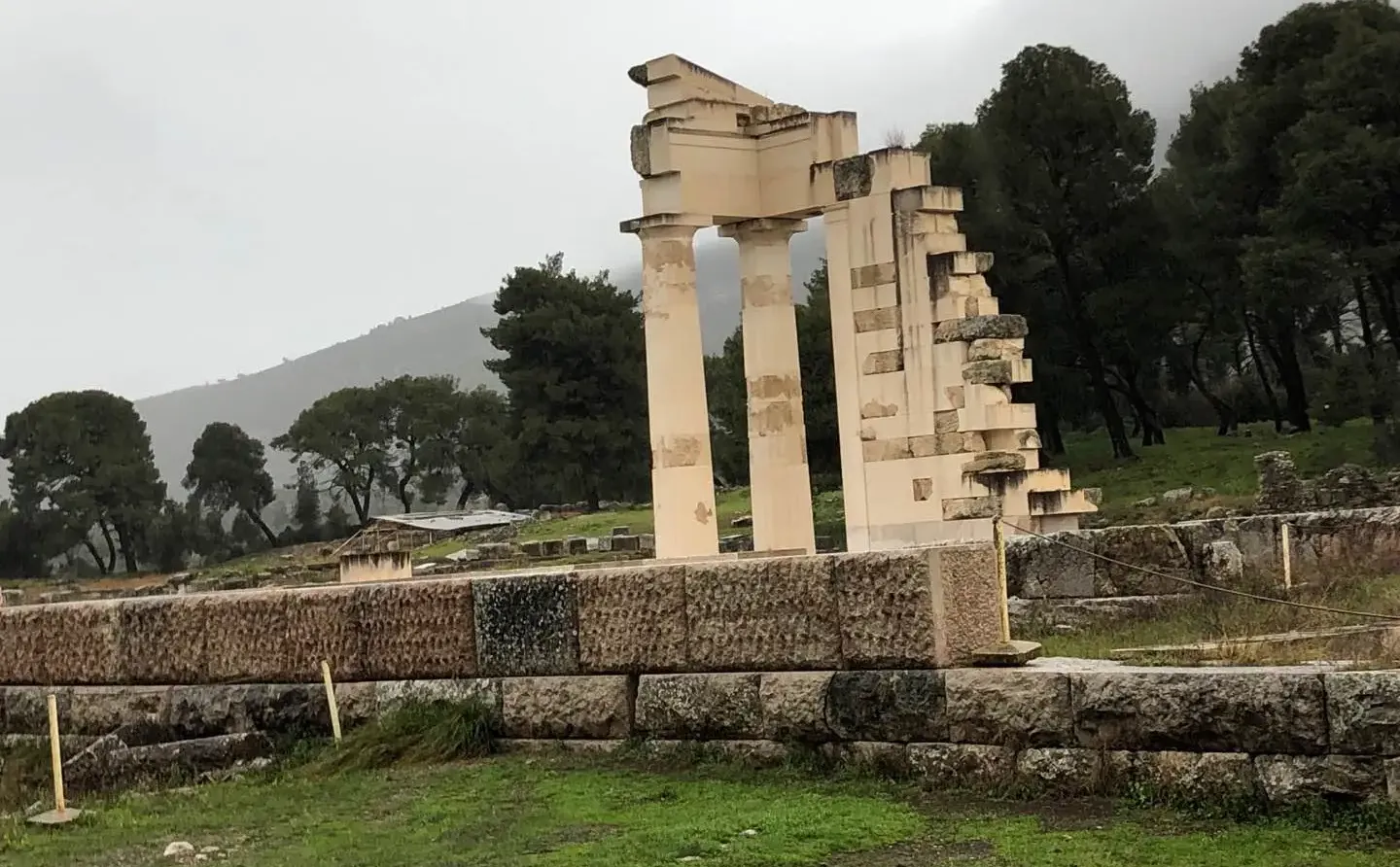 在一座废墟古城找到了自己！希腊