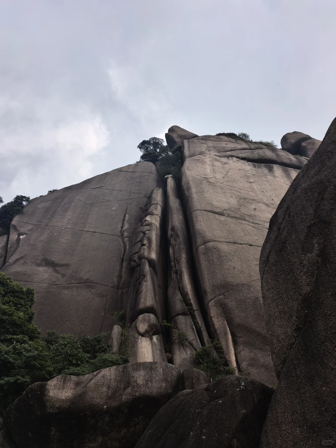 别挤三清山了，上饶灵山才是真·神仙避暑地