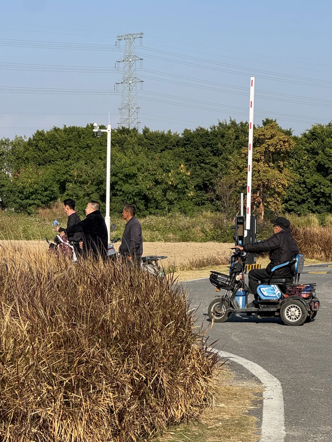 我们都向往没有天花板的地方