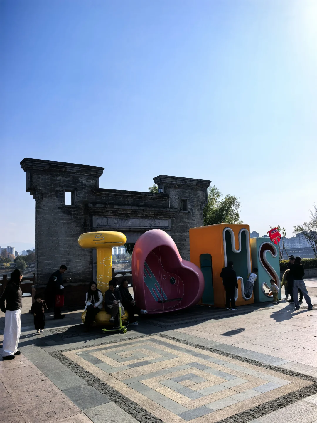 ✨ 一半古镇一半潮，游完呈坎住黎阳！