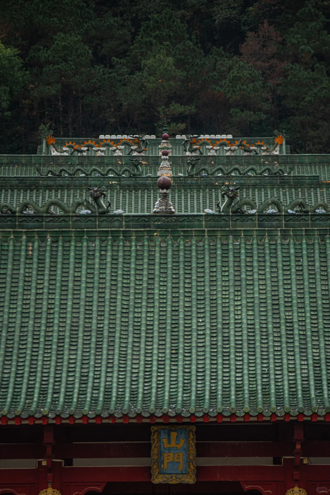 在肇庆发现一座极其宏伟的佛寺｜四会六祖寺