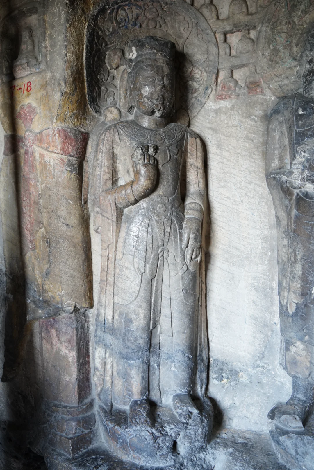 被严重低估的南响堂山石窟