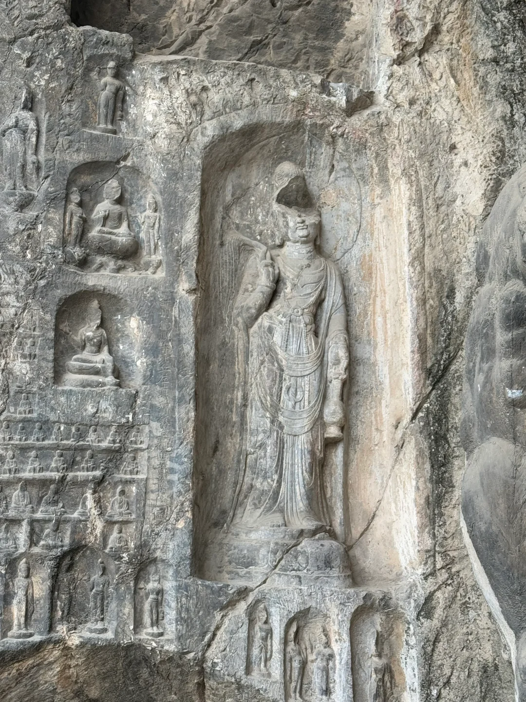 龙门石窟 一窟一世界