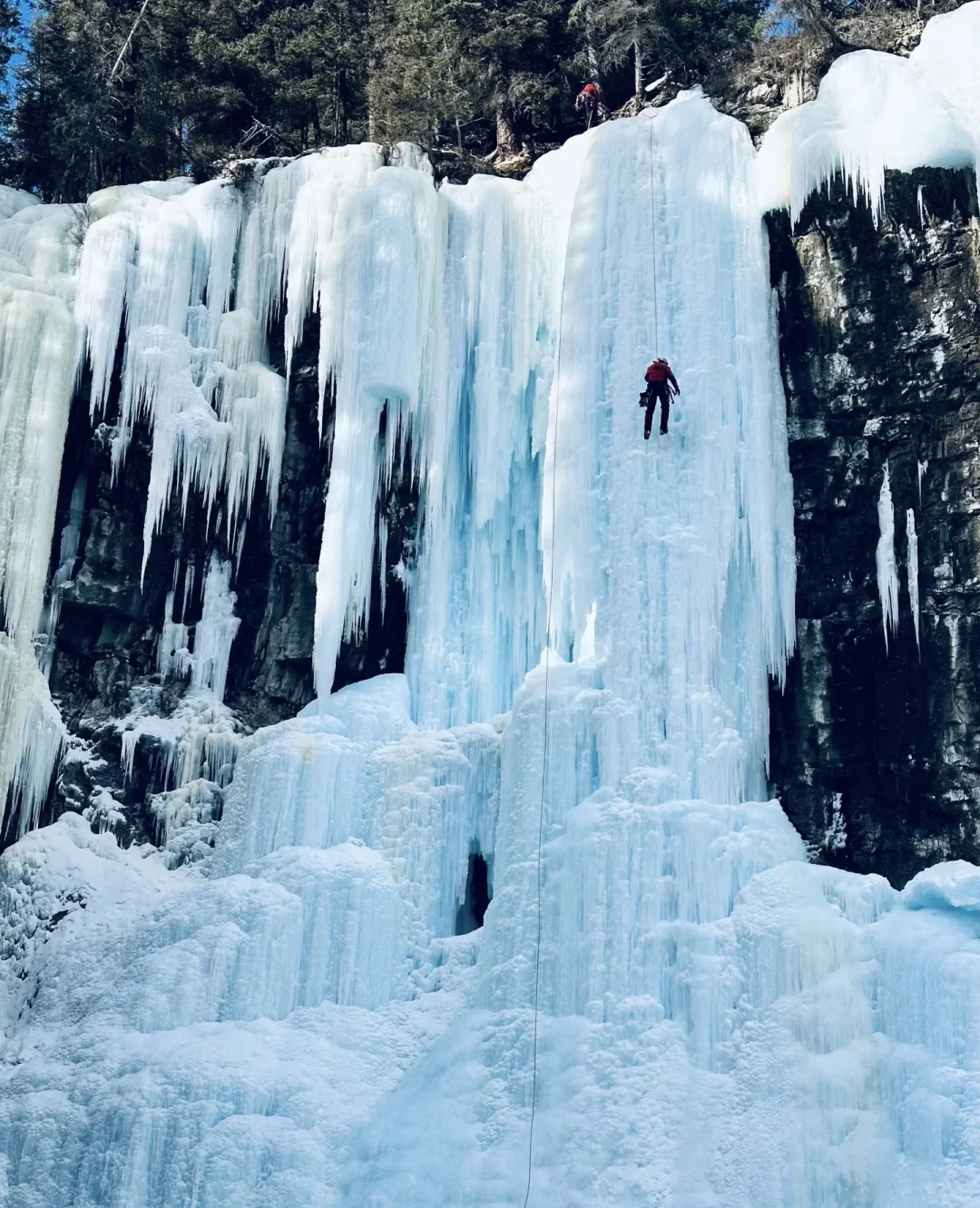 班夫攀冰全攻略班夫旅游攻略班夫包车游攻略