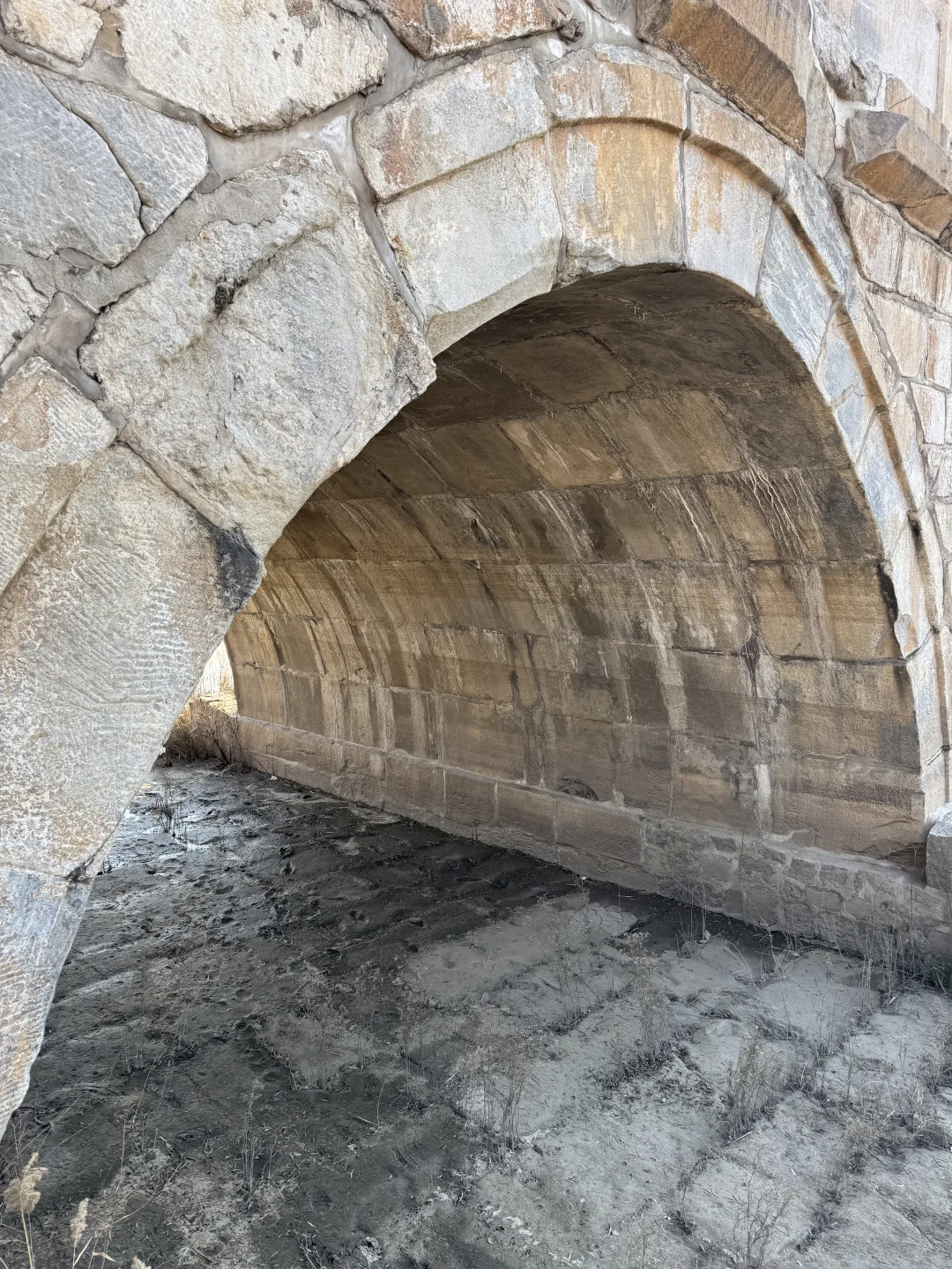 车辙是这座明代古桥留给后人独有的历史感