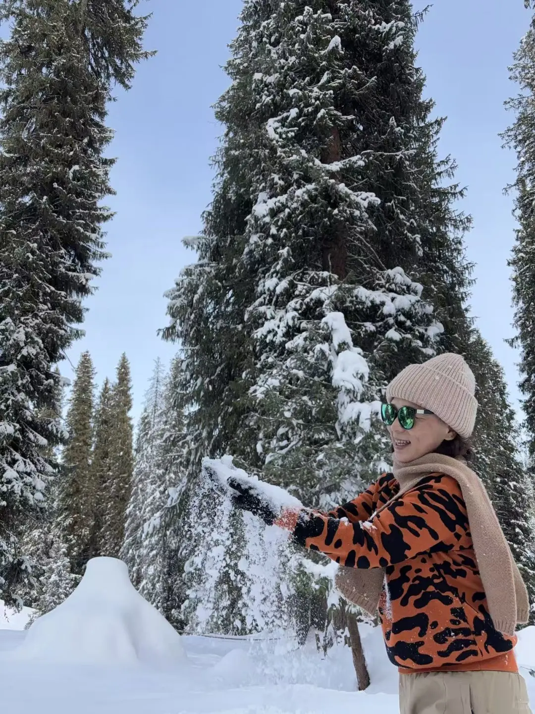 57岁背包游/在新疆玩雪玩过瘾了