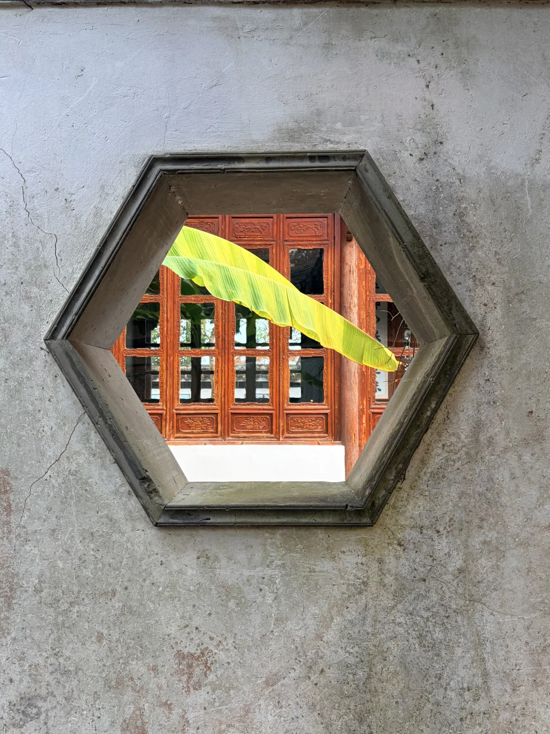 西湖边被低估的郭庄，藏着江南独有的温柔