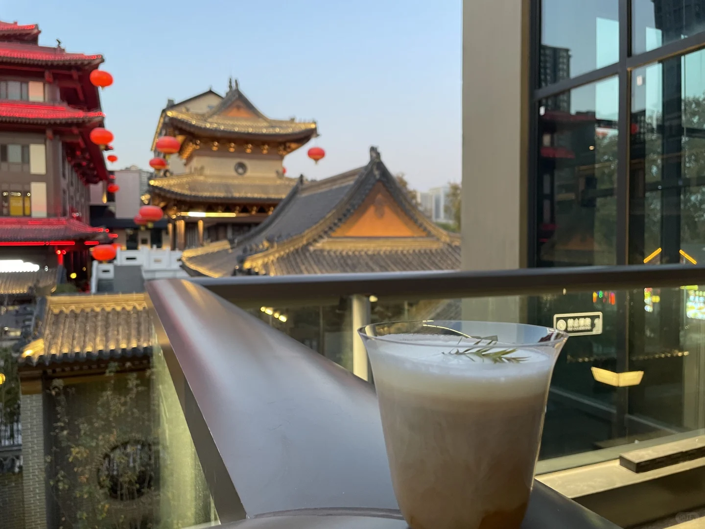 邯郸三面都是景点的咖啡店！怎么拍都有面