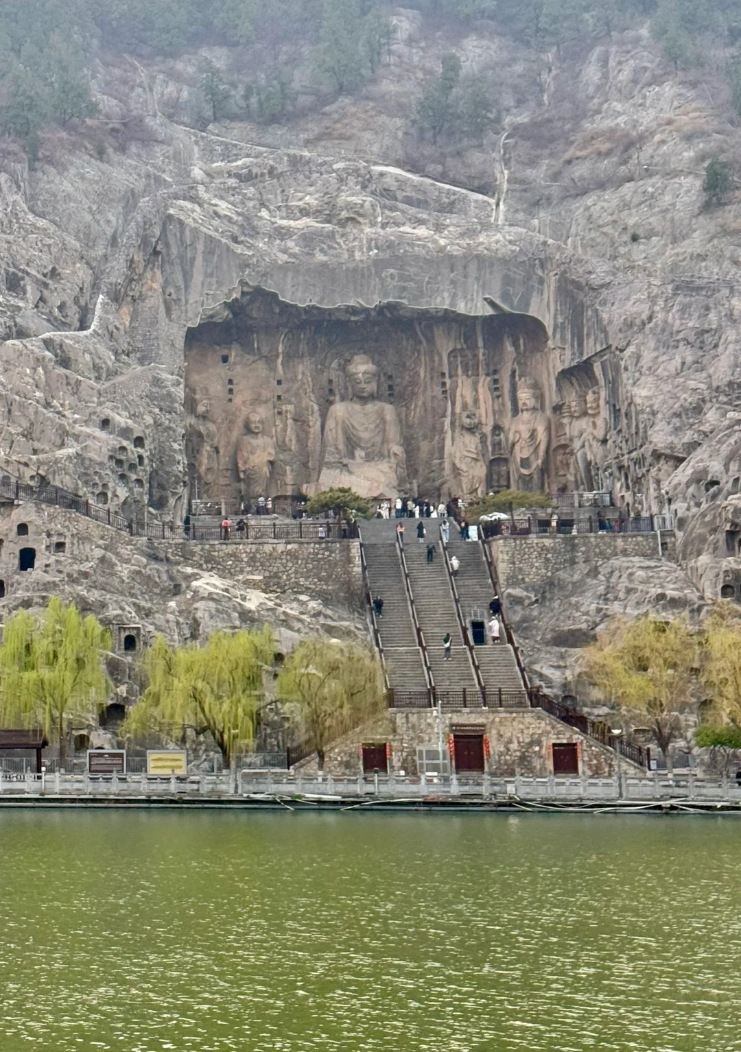 龙门石窟 一窟一世界