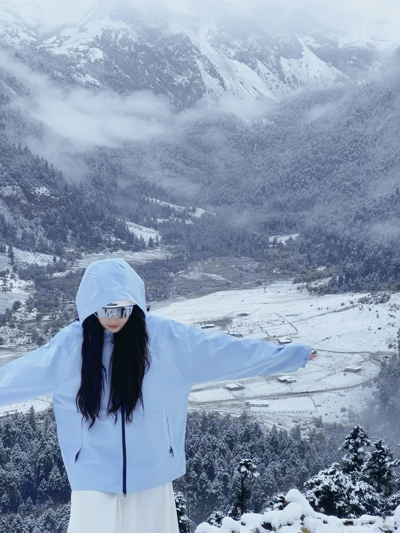 只有1%的人见过✨ 无底湖的秋天118即可到达