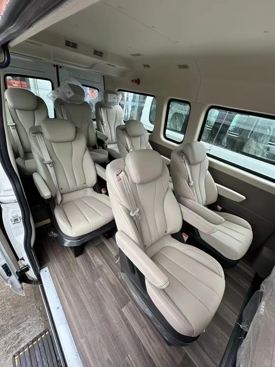 哈尔滨中巴旅游包车