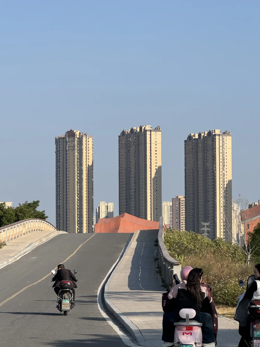 我们都向往没有天花板的地方