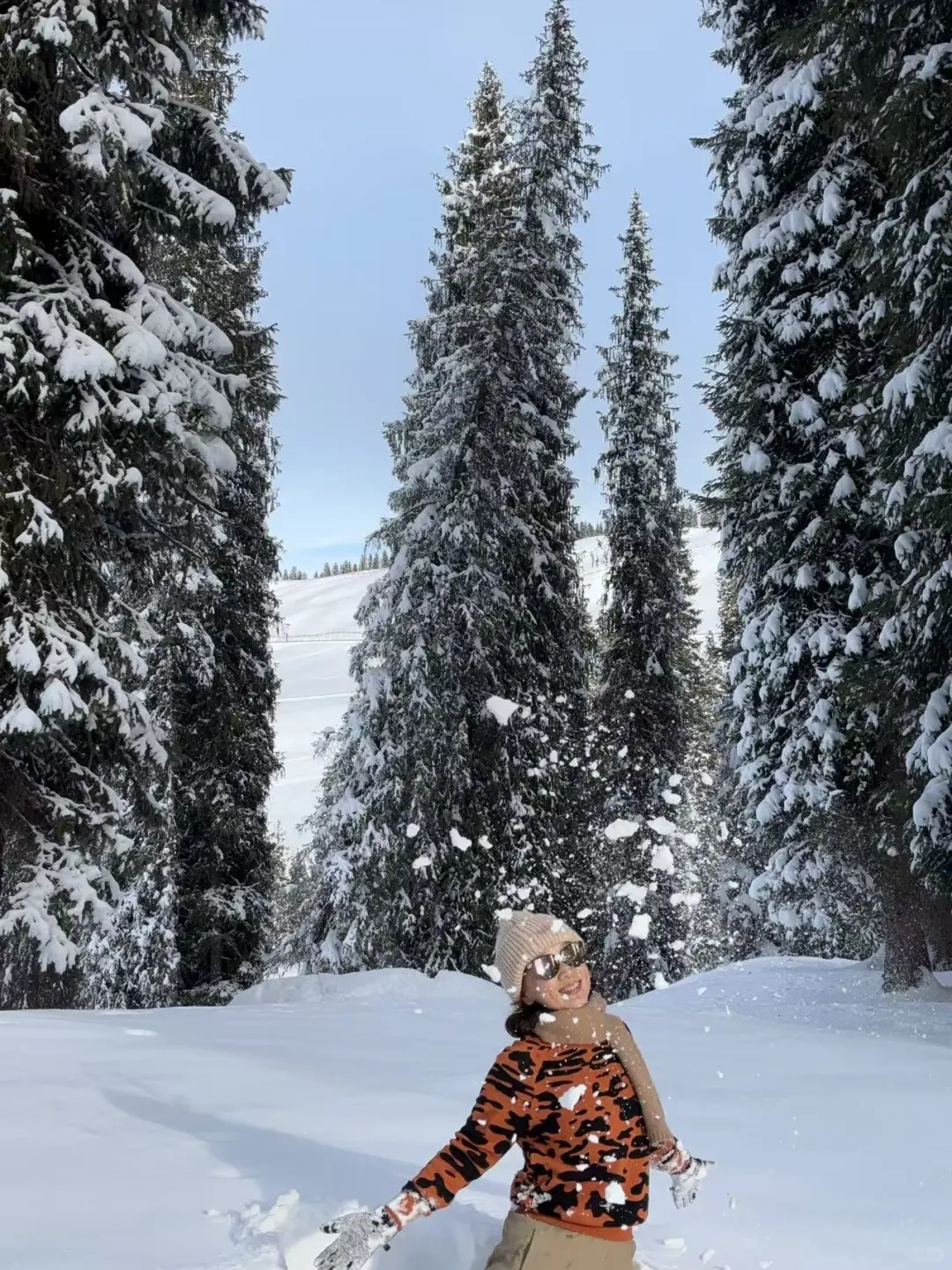 57岁背包游/在新疆玩雪玩过瘾了