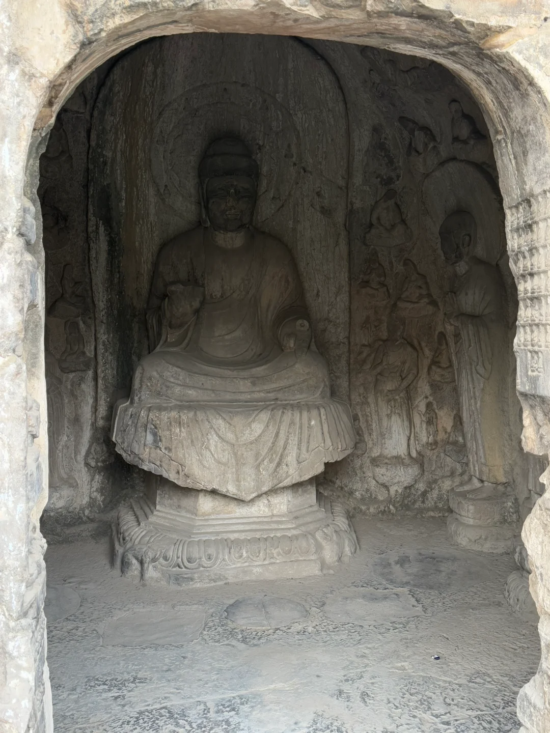 龙门石窟 一窟一世界