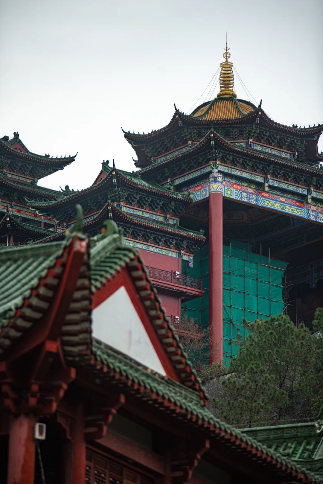 在肇庆发现一座极其宏伟的佛寺｜四会六祖寺
