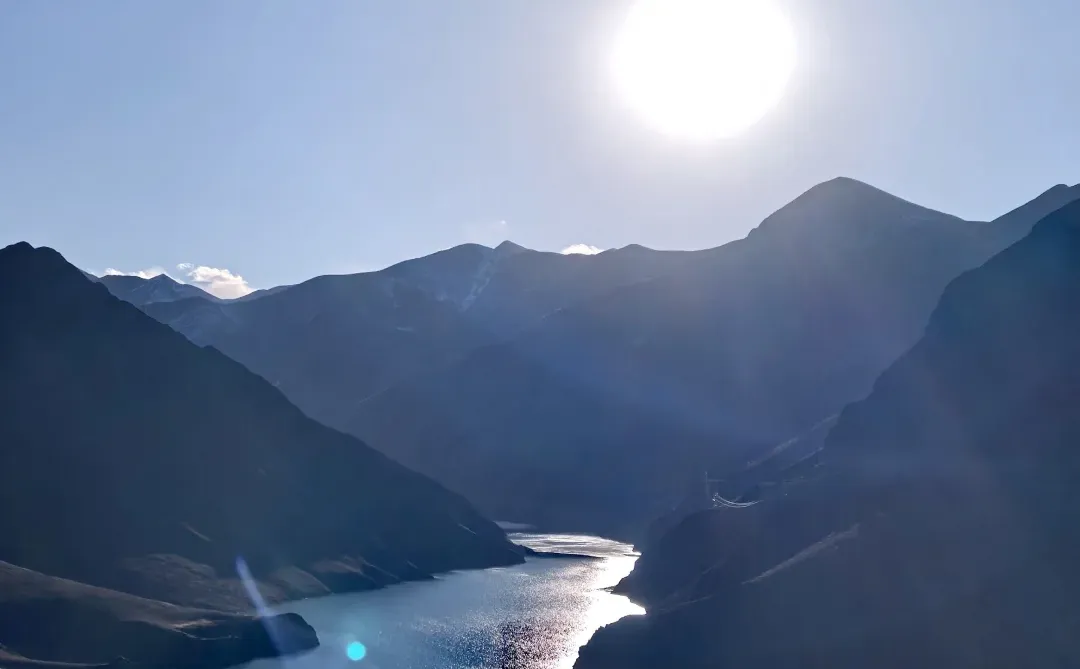 202512冬游西藏-D3-羊卓雍措&乃钦康桑雪山