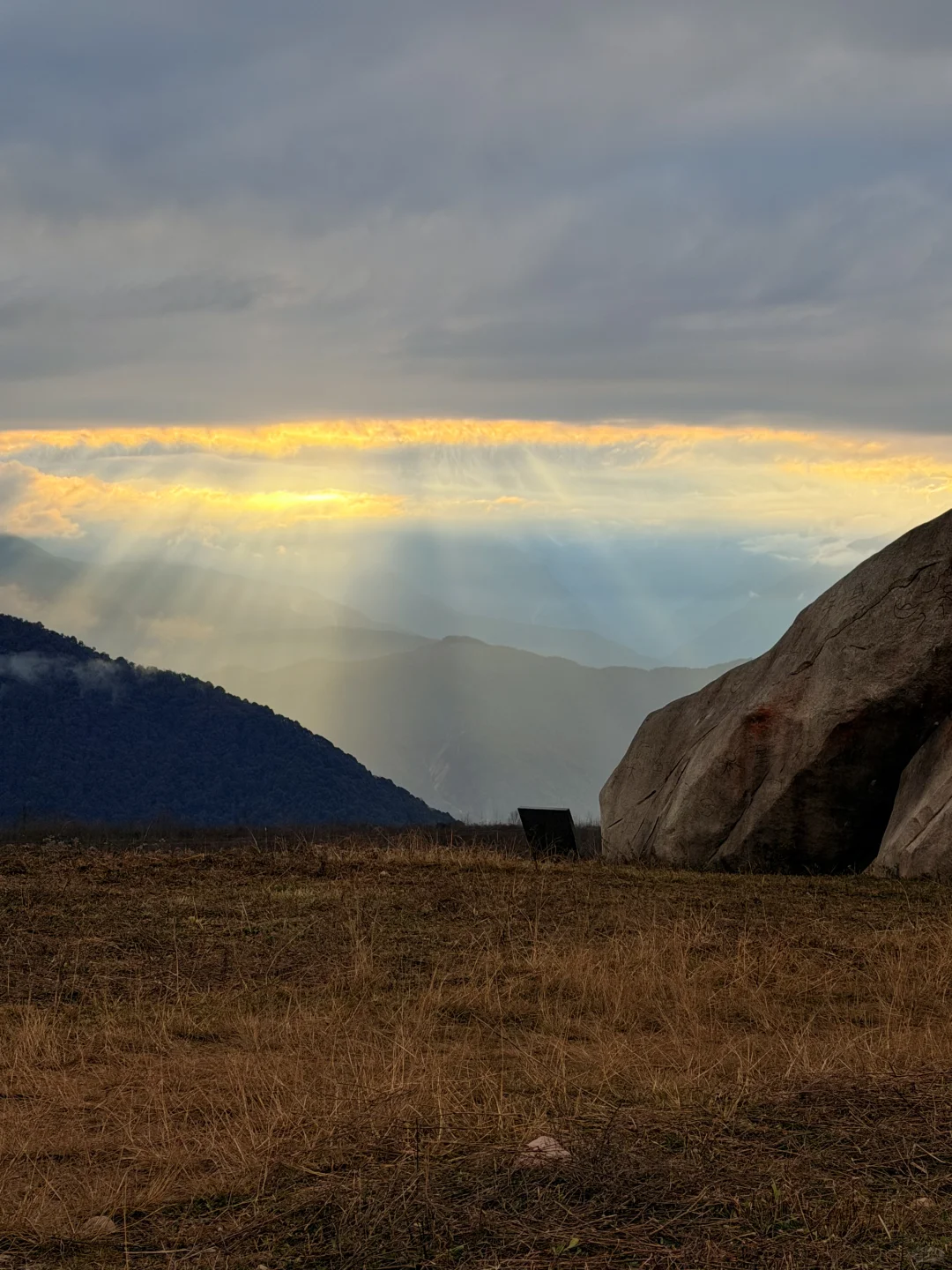 进山24h,同时拥有了贡嘎雪山🏔️与流星雨💫