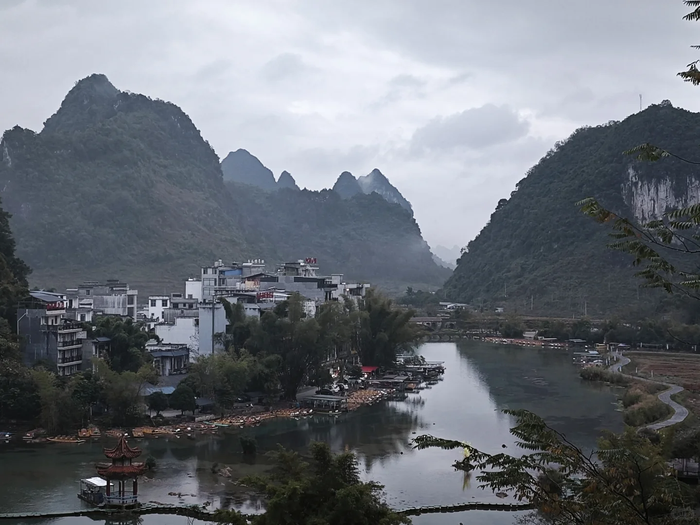 在广西边境,我被山水“没收”了语言