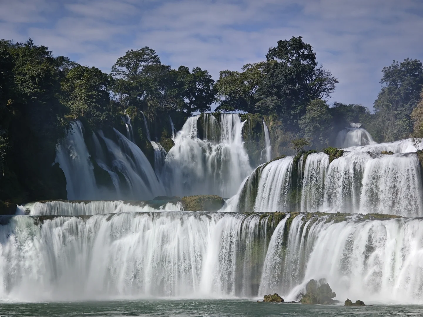 在广西边境,我被山水“没收”了语言