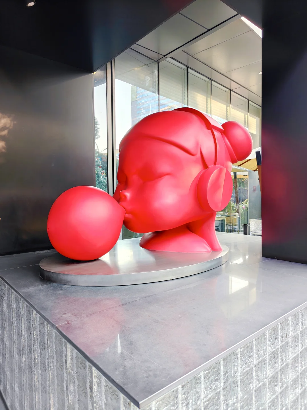 反向旅游｜带娃住进自己城市的酒店