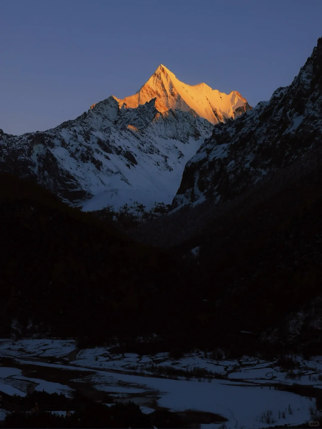 在稻城亚丁，看到了中国最壮丽的秋天和冬天
