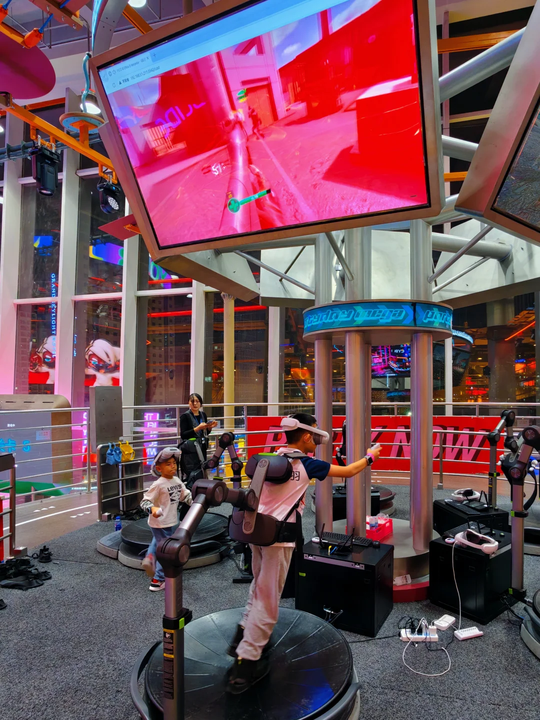 深圳圣诞太超前了❗️机械废土风乐园玩不停🤖