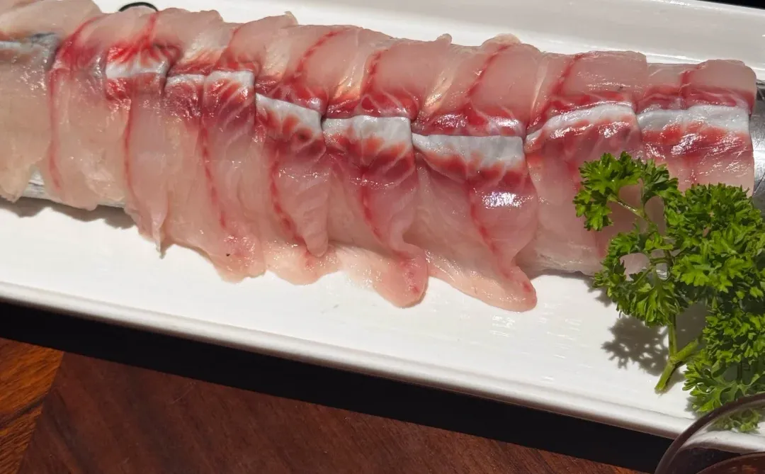 扬州旅游必吃！非遗火锅的鲜活鱼片🐟