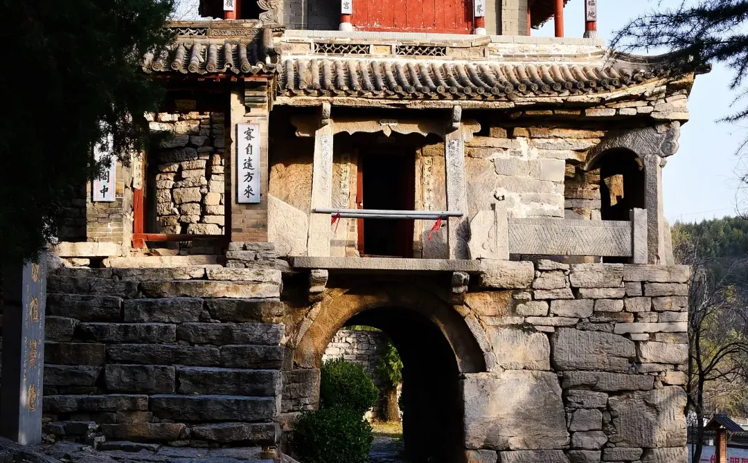 反向旅游太爽了，一座游客罕至的隐秘古村🛖