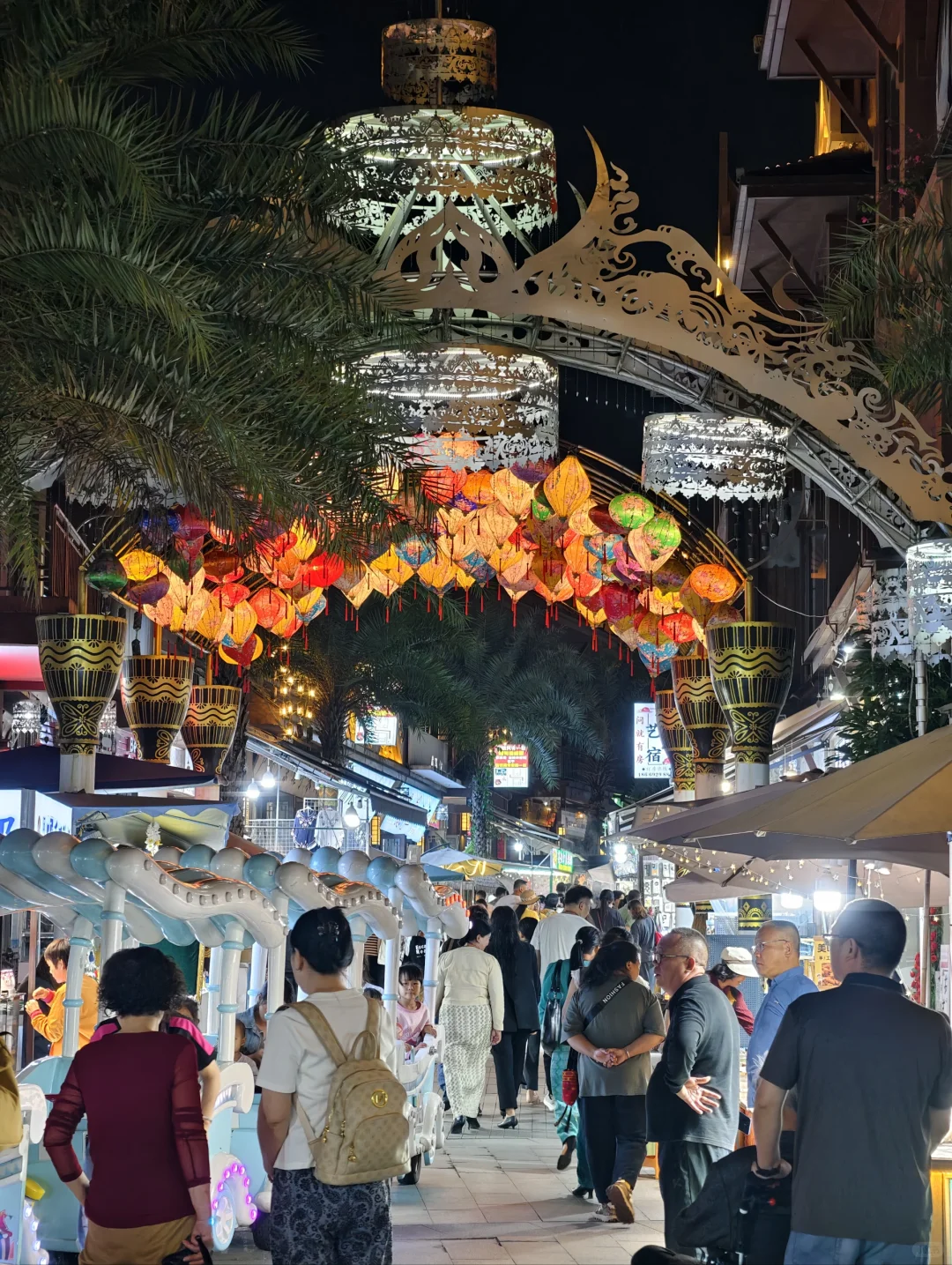 德宏州·芒市:一座不输版纳的边陲小城