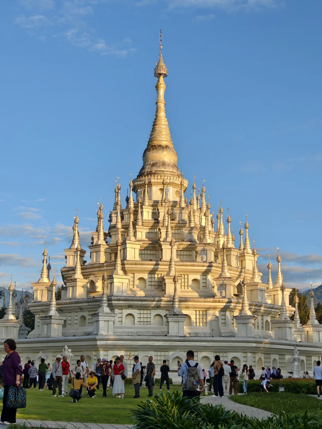 德宏州·芒市:一座不输版纳的边陲小城