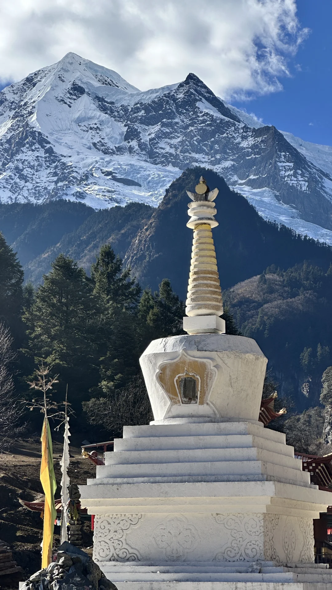 天堂在左👈……雨崩在右👉