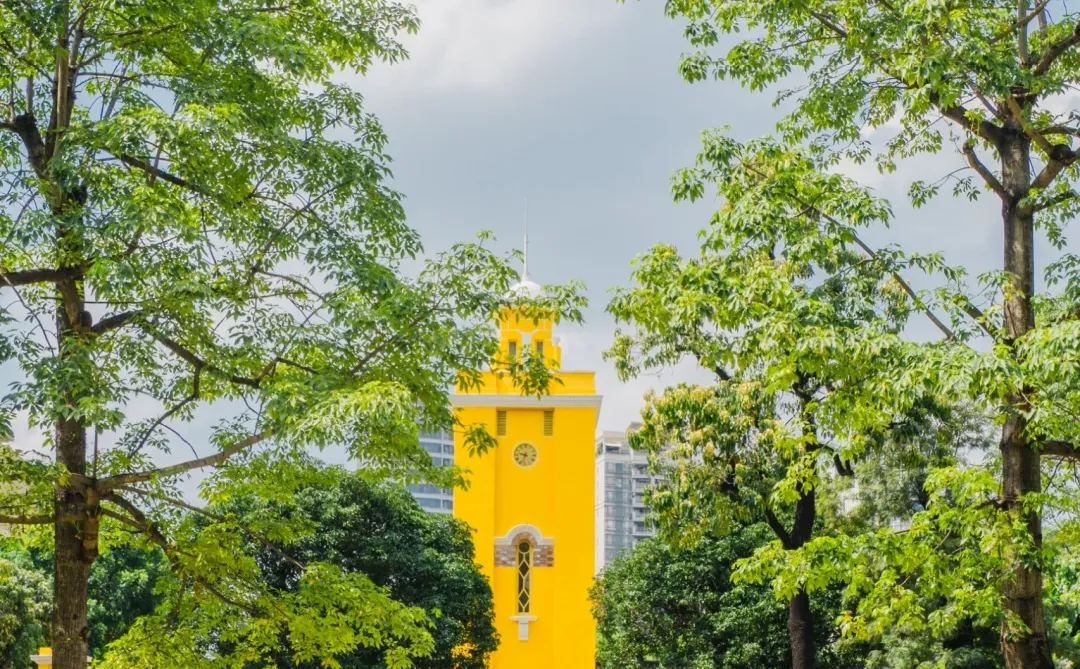 谁还没发现这座藏在市中心的民国黄楼啊