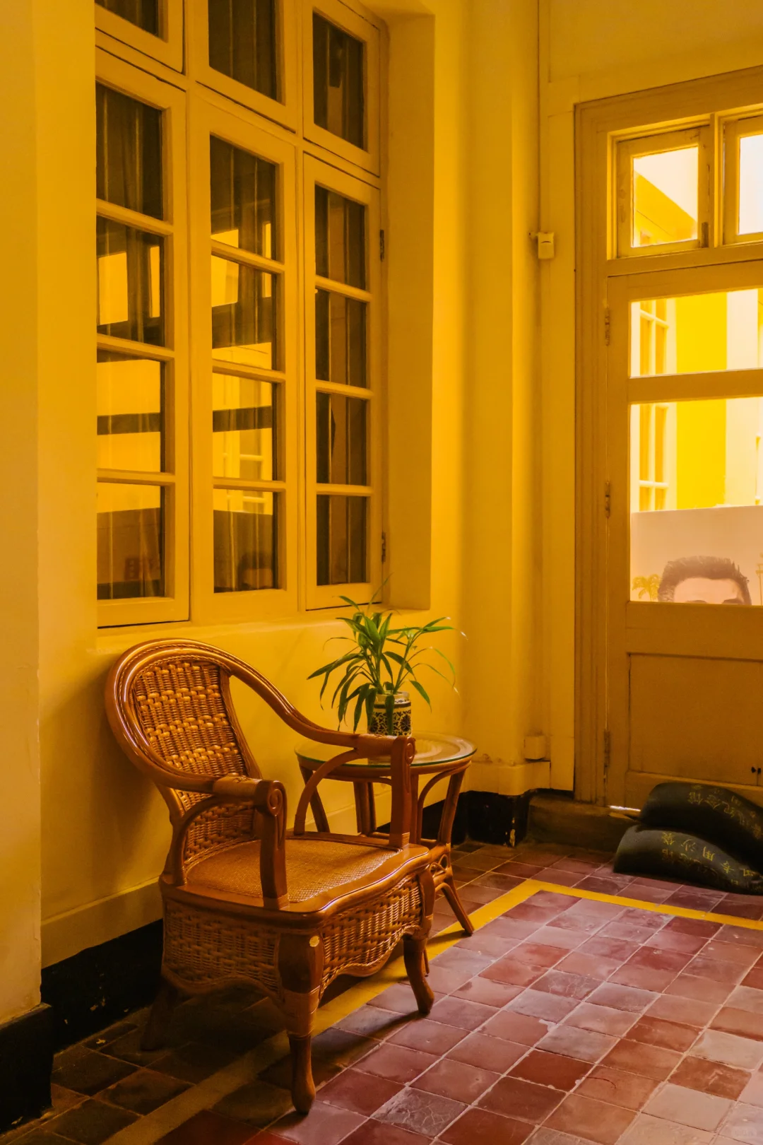 谁还没发现这座藏在市中心的民国黄楼啊