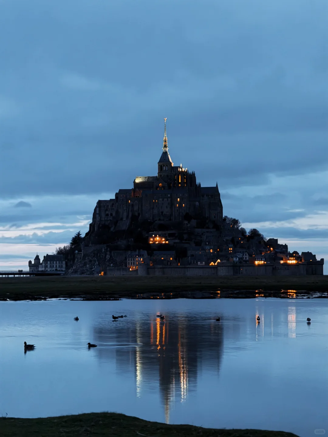 总有一天你会一个人来到这里