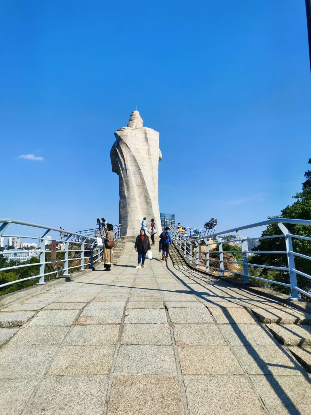 📍鼓浪屿的浪漫，花与海各占一半