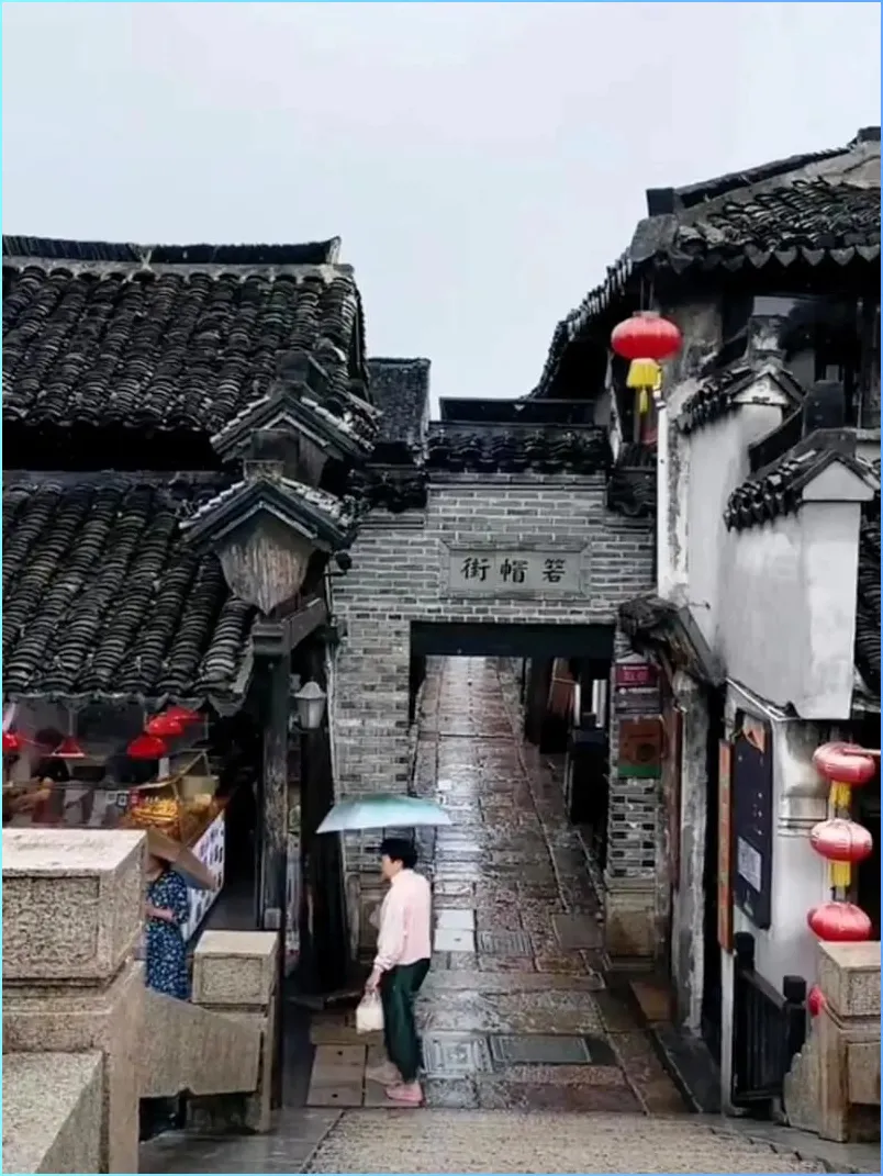 大量江苏游客突然进入浙江西塘,打着旅游的名义,不走廊棚不喝黄酒,想干嘛?