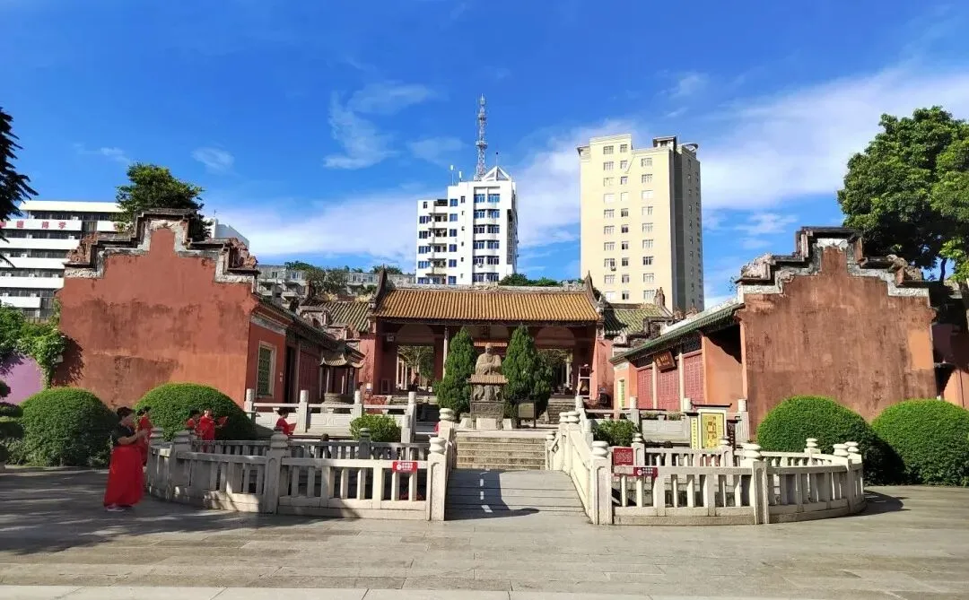 茂名旅游景点推荐排行榜前十名:山海传奇,好心之城