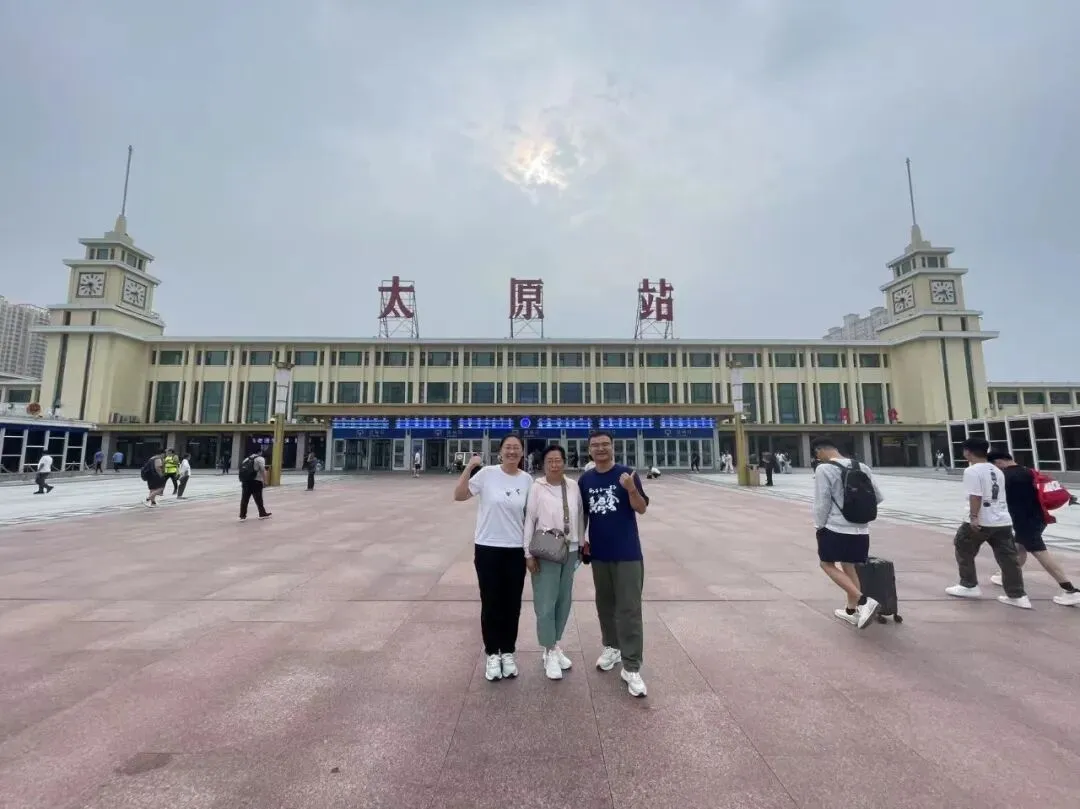 2025暑假旅游的色卡