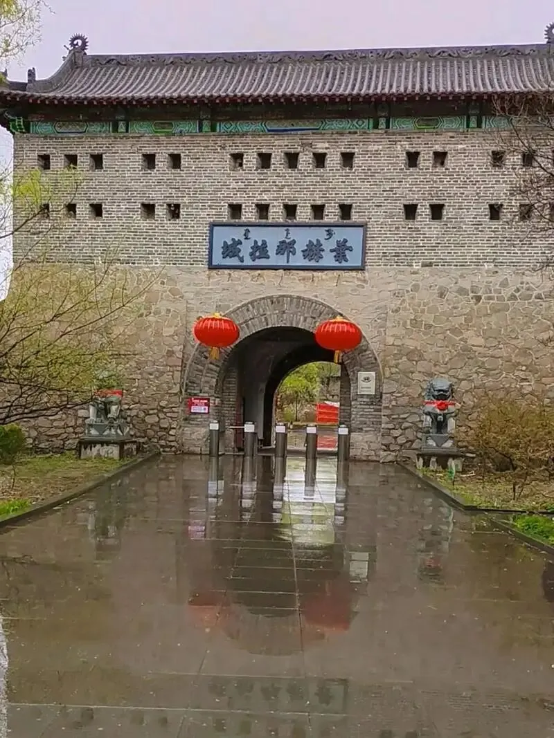 大量日本游客涌入吉林四平,打着旅游幌子不逛叶赫那拉城不吃李连贵熏肉大饼,为什么