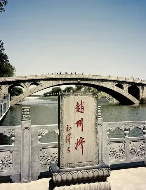 大量日本游客涌入石家庄,打着旅游幌子不逛赵州桥不吃缸炉烧饼,为什么